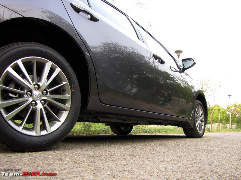 My 2014 Toyota Corolla Altis VL S-CVTi: A Detailed Review-img_1849.jpg