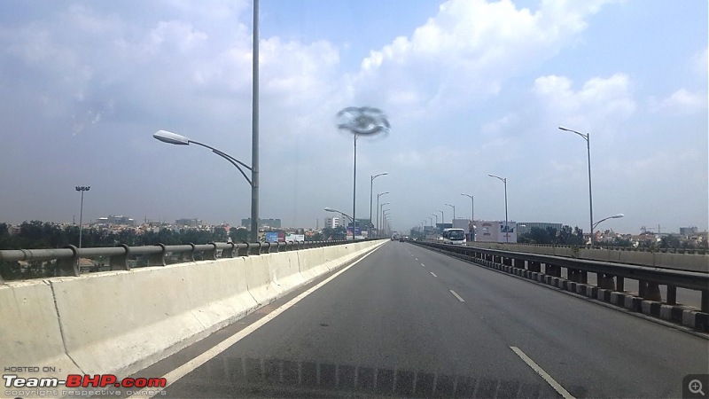 Tallboy welcomes longer companion | Maruti Ertiga VDi | 241,500 km-broken_windscreen.jpg