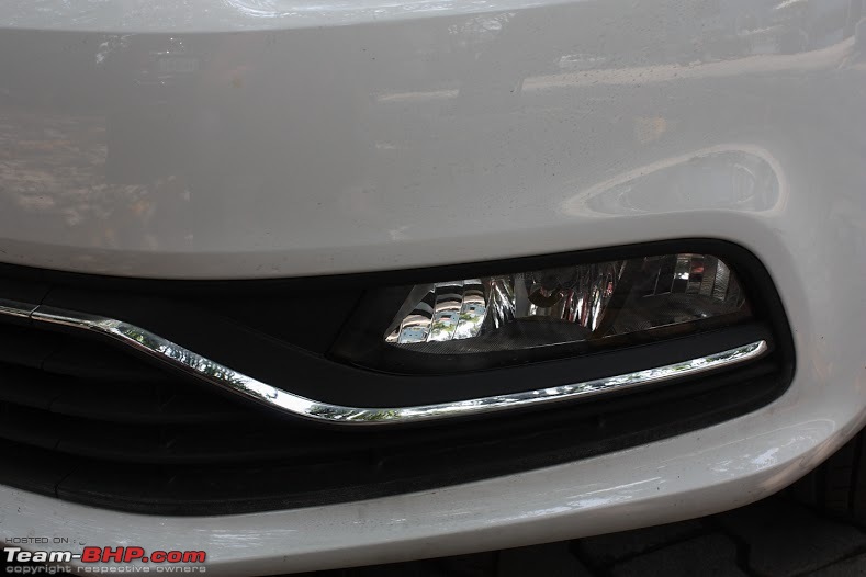 GT'ing around in my VW Polo TSI UPDATE: Let there be LIGHT! Halogen to BiXenon conversion!-polo-fogs.jpg