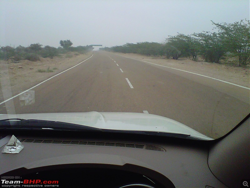 Mahindra XUV500 W8 FWD - 1,20,000 kms & prowling-20131106_102428_bb.jpg