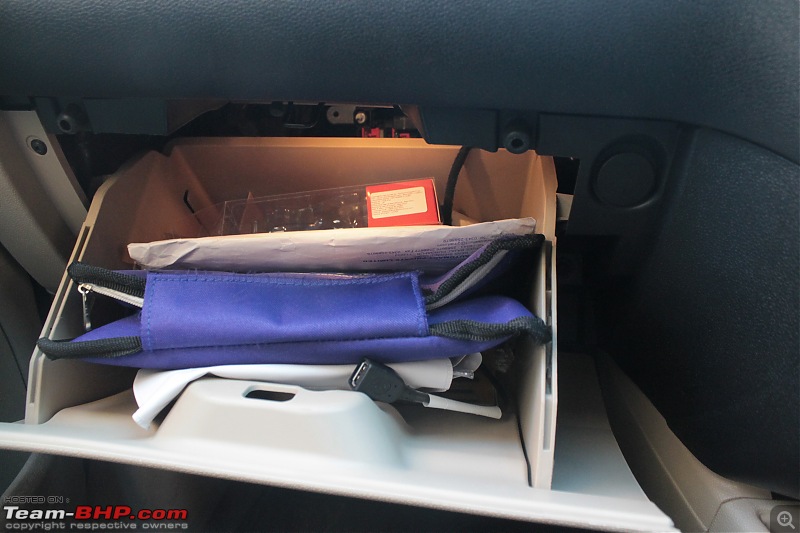 My 2015 Ford Classic 1.6 Titanium-glovebox.jpg