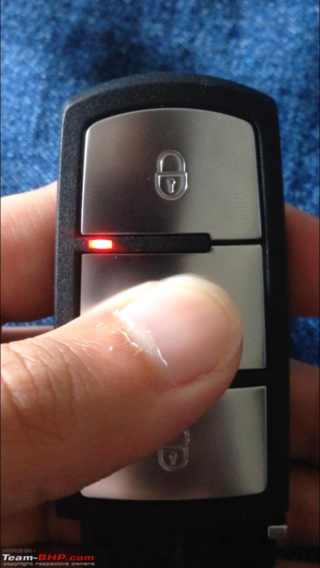 VW Passat Schlüssel Batterie wechseln CR2032 3V 