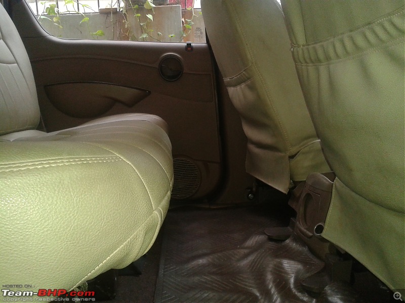 Mahindra Xylo Ownership Review @ 70000 kms-2nd-row-hump.jpg