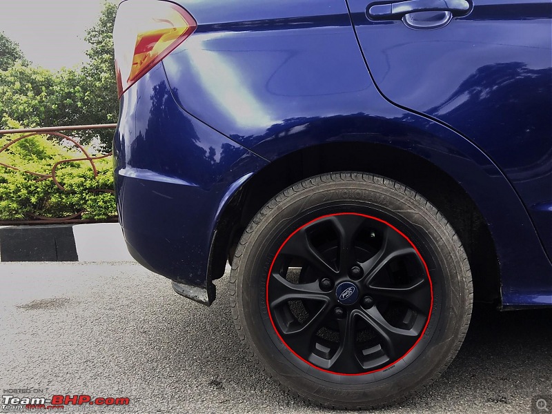 Ford Aspire TDCi : My Blue Bombardier, flying low on tarmac. EDIT: Now sold-mobikes-alloys-red.jpg