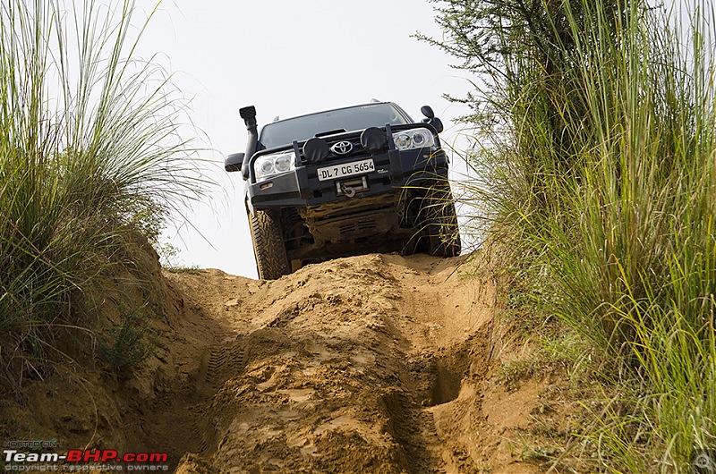 My Pre-Worshipped Toyota Fortuner 3.0L 4x4 MT - 225,000 km crunched. EDIT: Sold!-dsc_0360.jpg