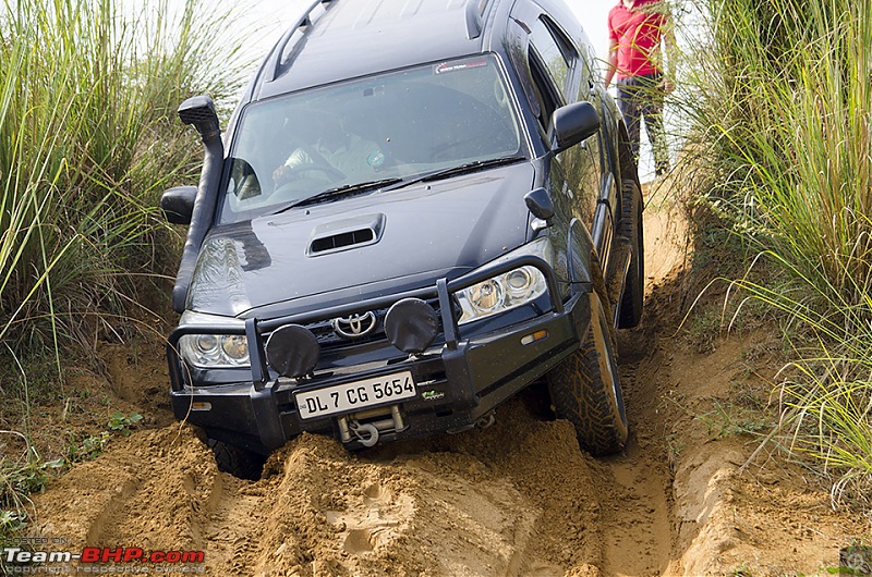 My Pre-Worshipped Toyota Fortuner 3.0L 4x4 MT - 225,000 km crunched. EDIT: Sold!-dsc_0364.jpg