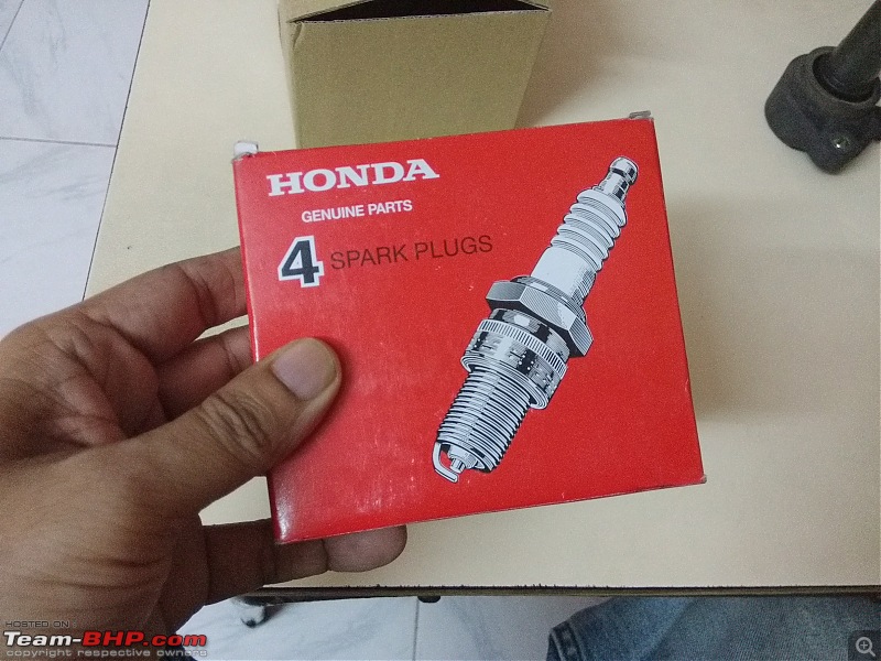 Honda Civic Independence : CNG'd. EDIT: 1,13,000 km up and SOLD!-plug_box1.jpg