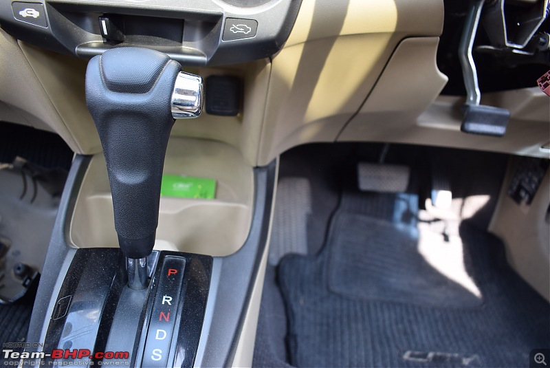 Long-term review of my 2012 Honda City Automatic (3rd-Gen)-gear-lever.jpg