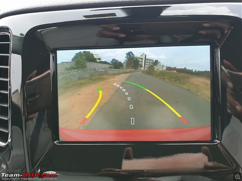 Scarlett comes home | My Jeep Compass Limited (O) 4x4 | EDIT: 1,75,000 kms.-reversecamera.jpg