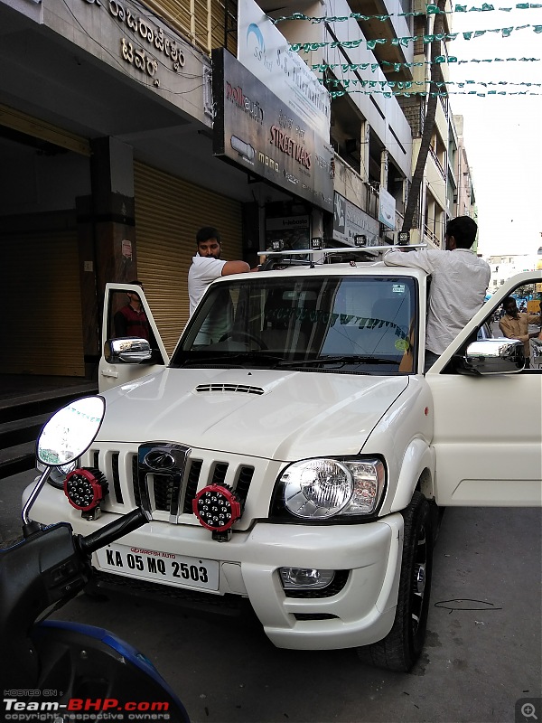 Back to basics! 5 years with a Mahindra Scorpio EDIT: Now sold!-getting-lights.jpg