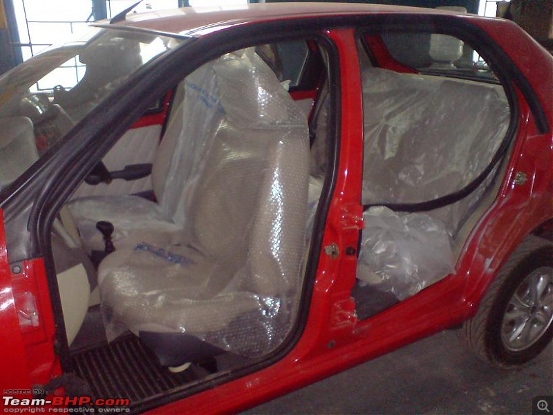 Got my red hot hatch, Fiat Palio Stile 1.6 Sport. EDIT: Now sold at 48,000 kms-dsc01180.jpg