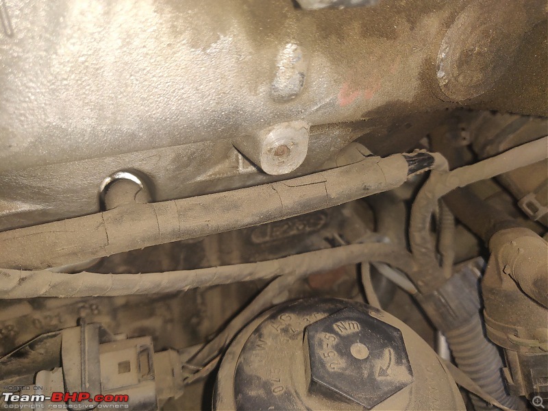 Our first tryst with Volkswagen | Ownership Review of our MK5 VW Jetta-cracked-glowplug-harness.jpg