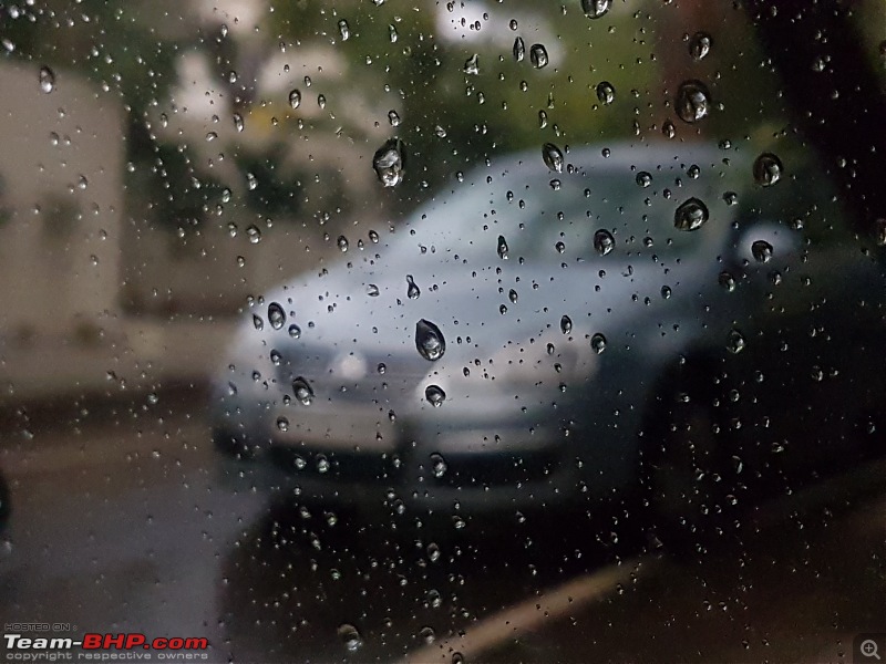 Our first tryst with Volkswagen | Ownership Review of our MK5 VW Jetta-kothrud-rain-jetta-bokeh.jpg