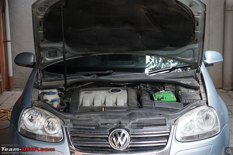 Our first tryst with Volkswagen | Ownership Review of our MK5 VW Jetta-jetta-engine-bay.jpg