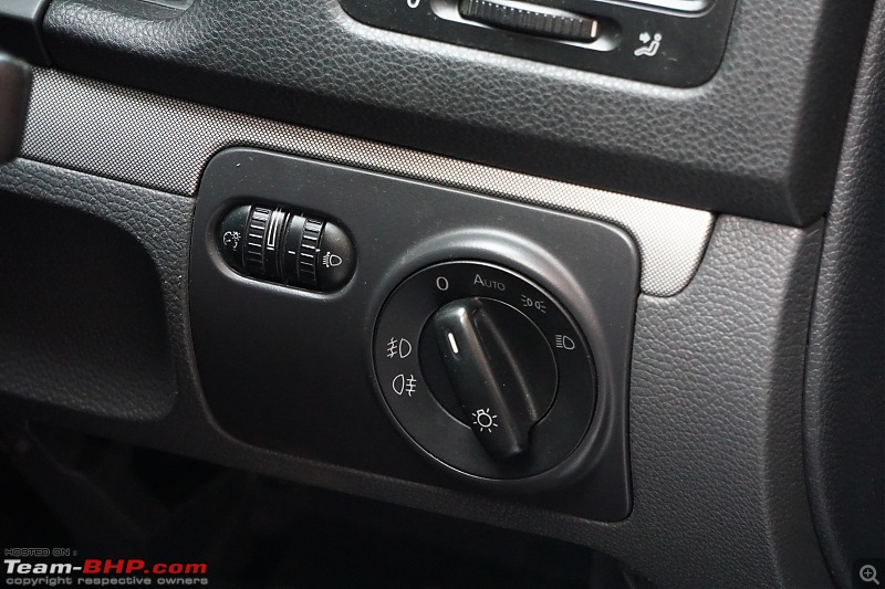 Our first tryst with Volkswagen | Ownership Review of our MK5 VW Jetta-jetta-autoheadlight-switch.jpg