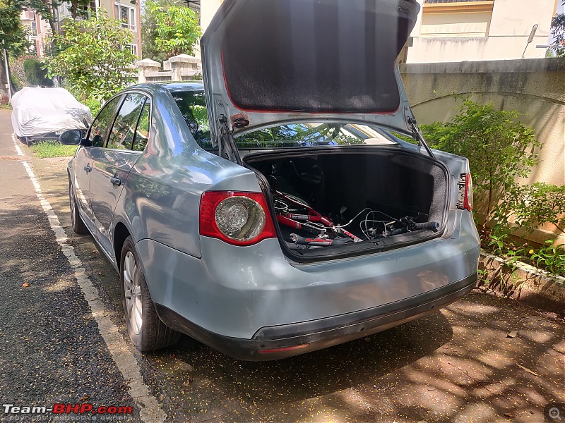 Our first tryst with Volkswagen | Ownership Review of our MK5 VW Jetta-dynamic-bootspace.jpg