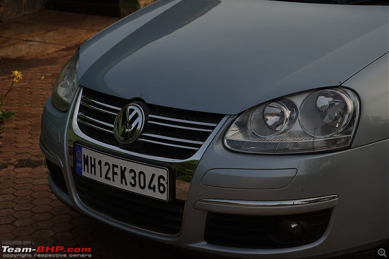 Our first tryst with Volkswagen | Ownership Review of our MK5 VW Jetta-front-right-34-closeup.jpg