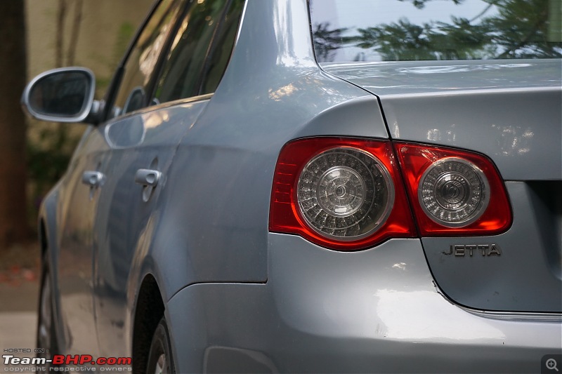 Our first tryst with Volkswagen | Ownership Review of our MK5 VW Jetta-jetta-zoomed-quarter-view.jpg