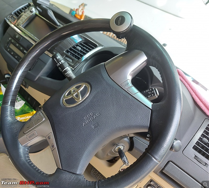 Long-term review of a 2014 Toyota Fortuner AT | Ageless Rockstar-fortuner_steering.jpg