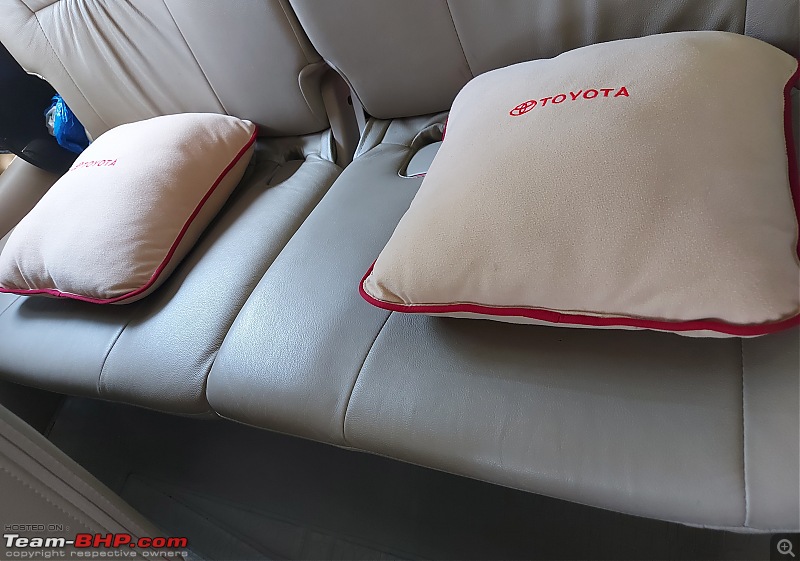 Long-term review of a 2014 Toyota Fortuner AT | Ageless Rockstar-fortuner_rearseatcushions.jpg