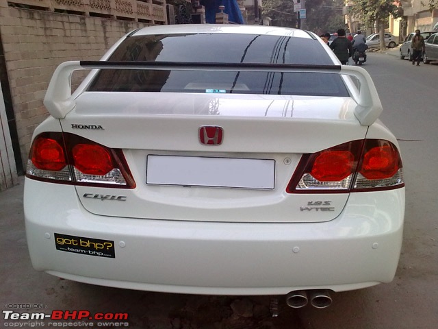 133 PS of pure pleasure - new Honda Civic S (Tafeta White)-back.jpg