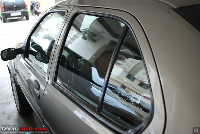 Ford Ikon 1.6 Nxt ZXI - 6 years, 72,000 kms-paint-finish.jpg