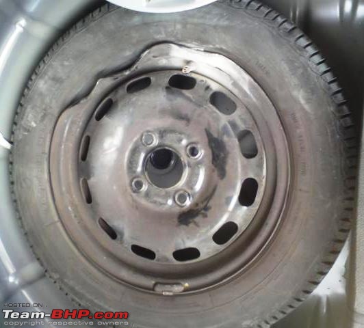 PaNtHeR - My Ford Figo TDCi EXi -24K update-tire-rim-damaged.jpg