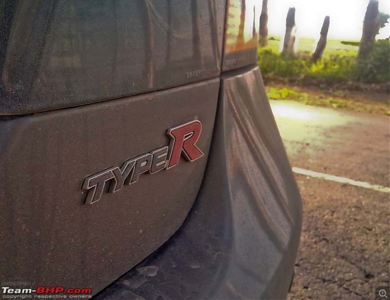 My Grey Shark: Honda Civic V-MT. 142,500 kms crunched. EDIT: Sold!-dsc_1089.jpg