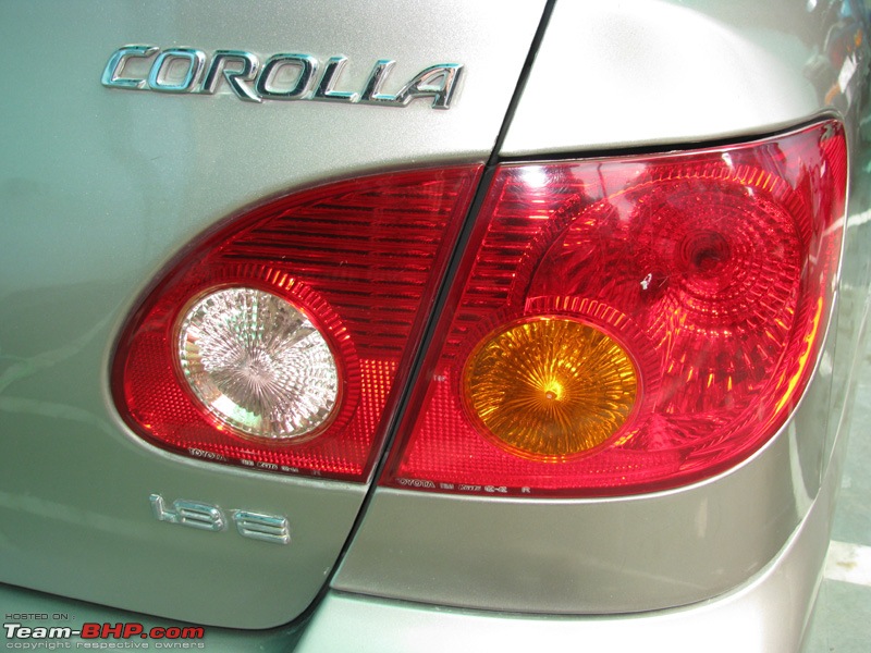 Toyota Corolla 2004 - Long Term Ownership Report 55,000 KM-9-rear-left-light.jpg