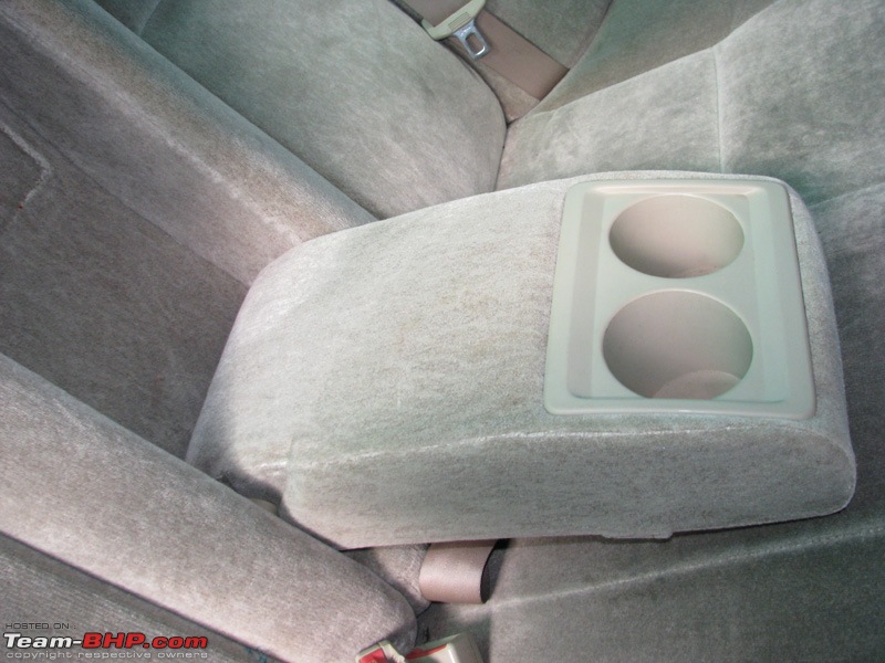 Toyota Corolla 2004 - Long Term Ownership Report 55,000 KM-49-rear-centre-armrest-cupholder.jpg