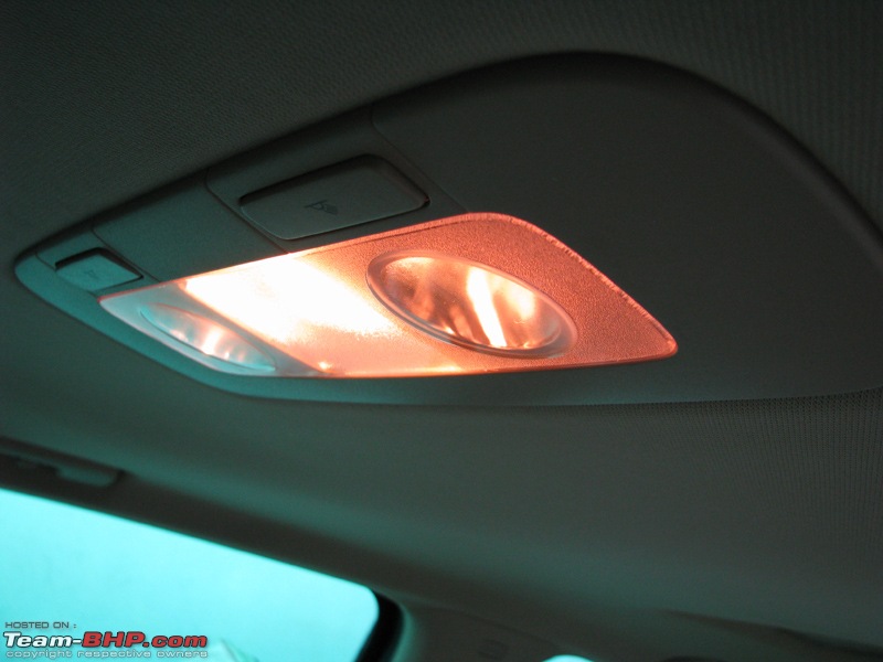 Skoda Superb - A tryst with destiny-8-superb-backseat-lights.jpg