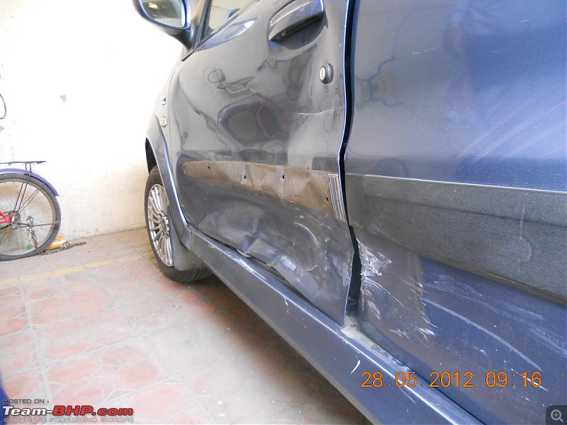 Tata Indica DLX - 150,000 kms & beyond-another-view-damage.jpg
