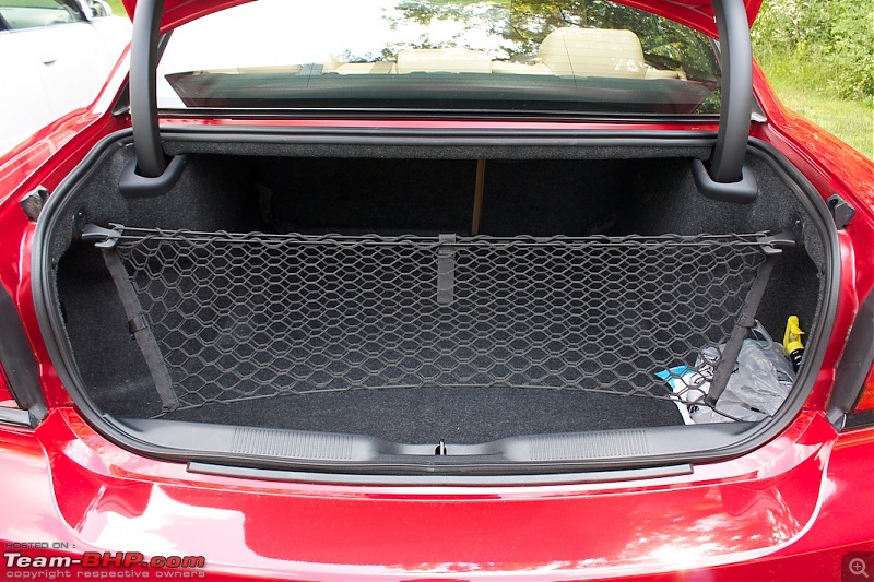 Team BHP's First! Hemi Powered 2012 Dodge Charger-bootspace.jpg