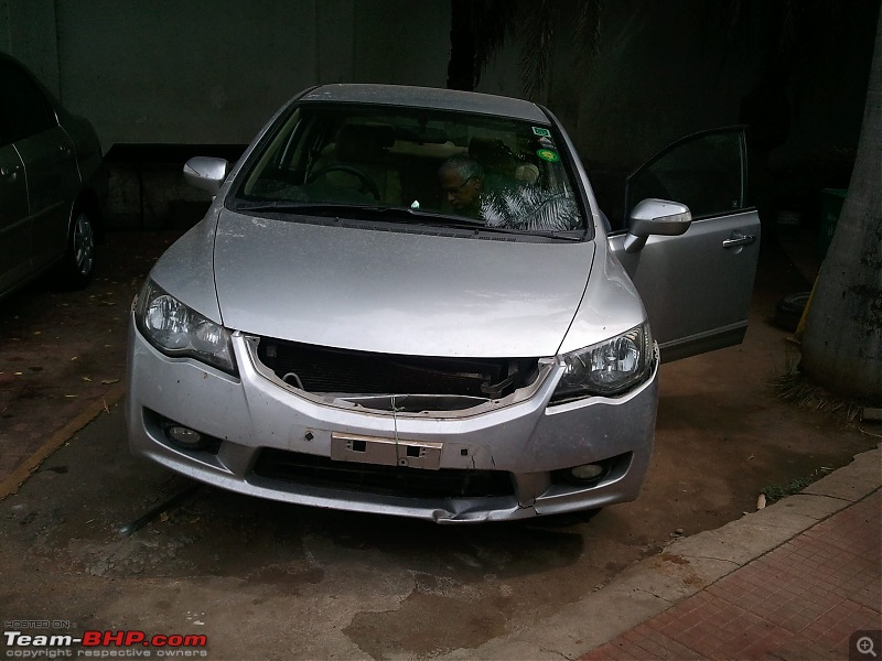 Dhanno meets Banno  My Silver Civic VMT-car-damaged-front-2.jpg