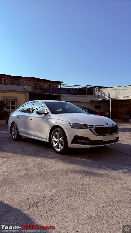 Choosing between a pre-owned Mercedes E-Class and BMW 7-Series-img_0527.jpeg