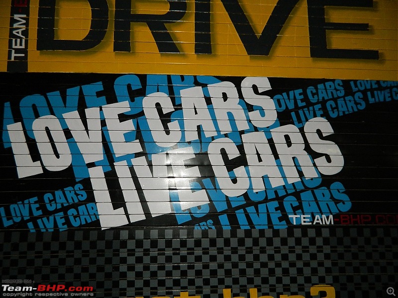 PIC: A Personalised Team-BHP Garage Door!-dscn0900.jpgs.jpgs.jpg