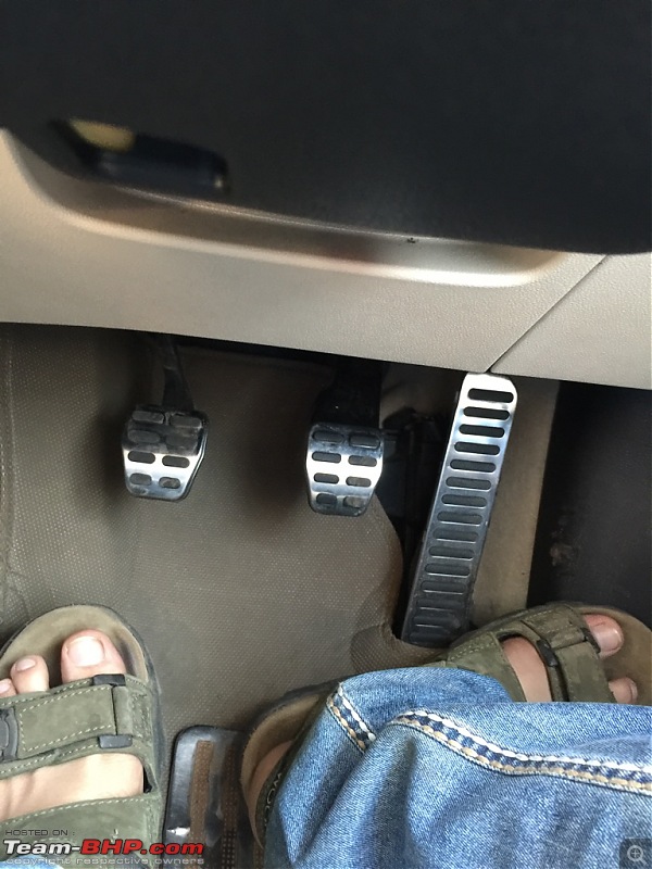 Installed! Self Parking System in Jetta. EDIT: More videos on page 2-pedals.jpg