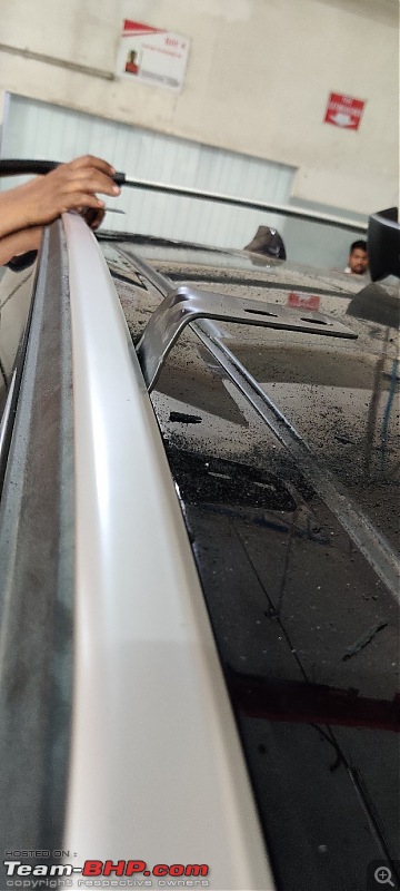 Installing a roof cross bar for luggage on the Mahindra XUV700-pic-3.jpg