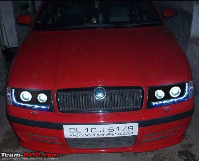 Skoda Octavia Angel Eyes and LEDs-100_0336_3.jpg