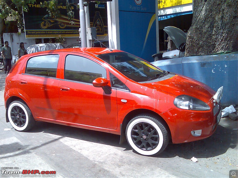 "White Wall" Tyre Inserts by AutoRunner-punto-ww.jpg