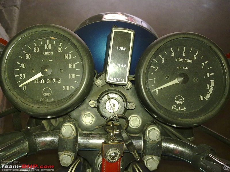 Yamaha RD 350 - A travail on its 17th Year-pricol-console.jpg