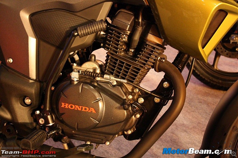 Honda unveils CB 150R Trigger-hondacbtriggerengine.jpg