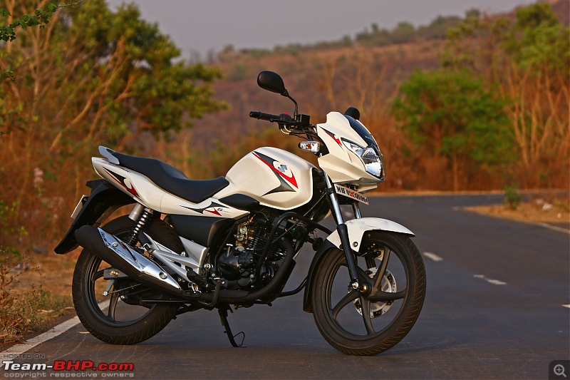 Yamaha Fazer vs Suzuki GS150 vs...??-suzuki-gs150r.jpg