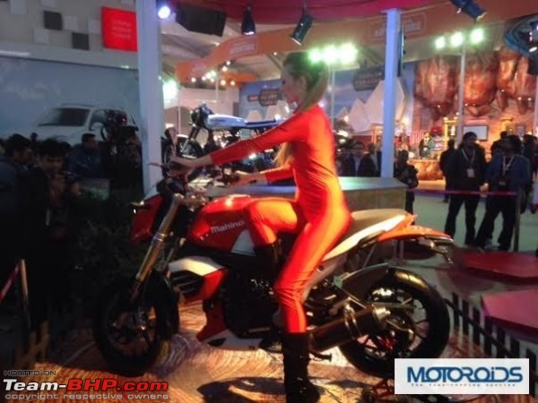 PIC : Mahindra's Mojo 300cc caught testing near Pune. EDIT: Now Launched-mahindramojonewimagesexpo2600x450.jpg.pagespeed.ce.imsc4exwwb.jpg