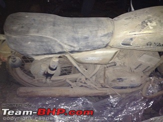 Got gifted a Yamaha RD350. EDIT: Restoration completed-img_0017.jpg