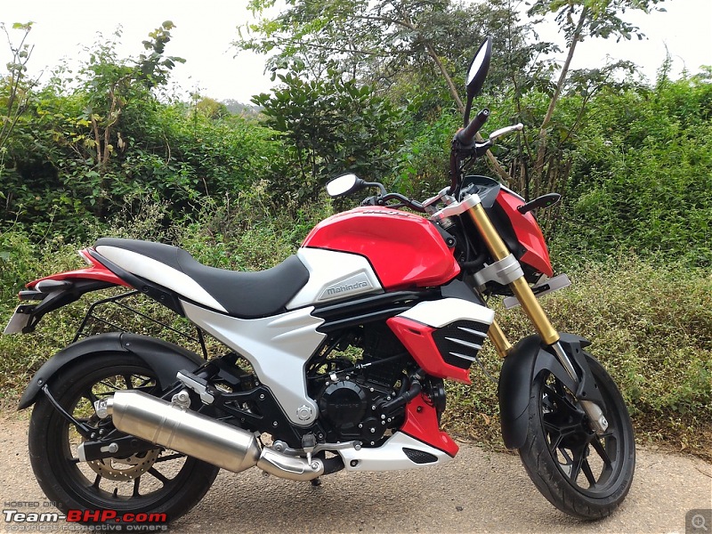 PIC : Mahindra's Mojo 300cc caught testing near Pune. EDIT: Now Launched-2.jpg