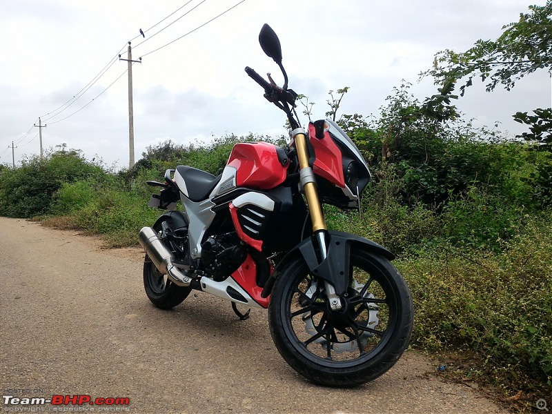 PIC : Mahindra's Mojo 300cc caught testing near Pune. EDIT: Now Launched-5.jpg