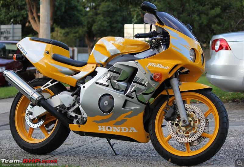 Honda CBR250RR concept shown at Tokyo. EDIT: Production version unveiled (page 2)-w0ekx.jpg