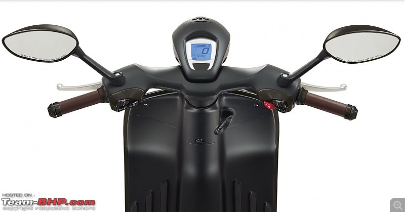 Vespa 946 Emporio Armani edition. Now launched at a whopping Rs. 12.04 lakhs-4.jpg