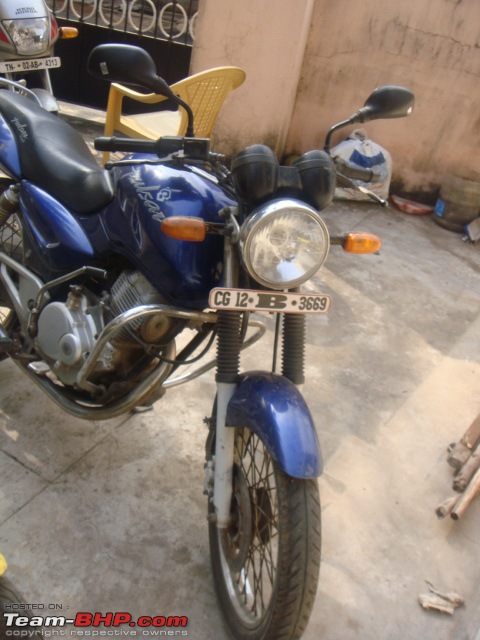 My Milky Bar: Suzuki Access 125 Special Edition. 52 months and 18,000 kms completed!-pulsar-front.jpg